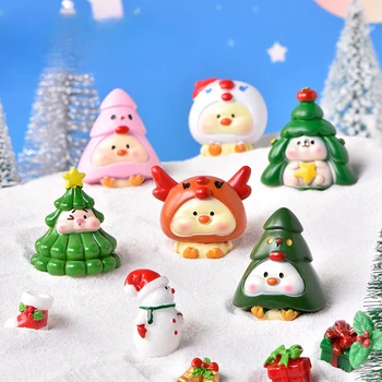 Ziemassvētku multfilmas dzīvnieku, cūku, sniegavīrs, Ziemassvētku eglīte, gudrs pīle, mikro ainavu, Ziemassvētku eglīte