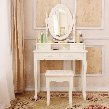 Tualetes galdiņš, guļamistabas, mūsdienu vienkāršs, mazs dzīvoklis, guļamistaba, jauno Ziemeļu galds, kumode, integrētās make-up spogulis tabula