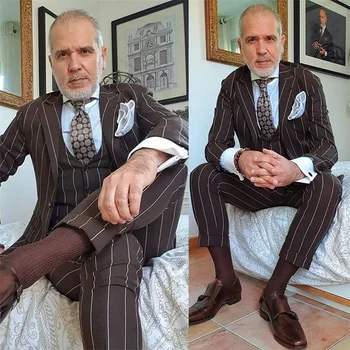 3-gabals Slim Fit Gadījuma Brūna Pinstripe Kāzu Tērpi Pasūtījuma izgatavotu Tērpus Tuxedos Puses Formāla Biznesa Sasniedza Atloks, Kostīmi, Žakete